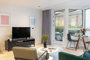 Urban Chic - Aird House