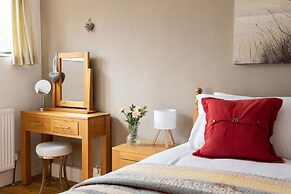 Wren Barn - Cosy 2-bed Converted Barn in Sidlesham