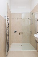Clover - Super King Ensuite Room in Sidlesham