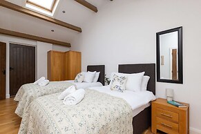 Clover - Super King Ensuite Room in Sidlesham