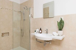 Rural Cottage Accommodation for 14