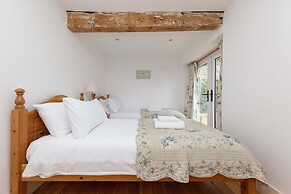 Rural Cottage Accommodation for 14