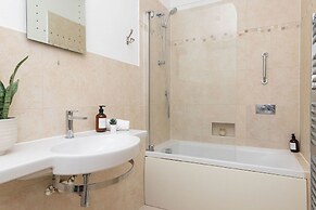 Rural Cottage Accommodation for 14