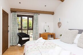 Rural Cottage Accommodation for 14