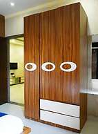 Stay10 Luxury Service Apartment