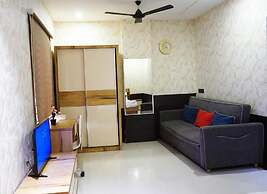 Stay10 Luxury Service Apartment
