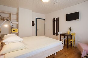Wanderlust Boutique Rooms