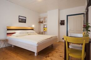 Wanderlust Boutique Rooms