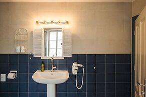 Wanderlust Boutique Rooms