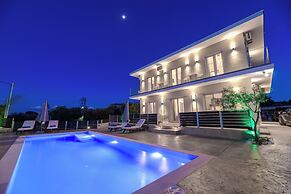 Athenia Apartments