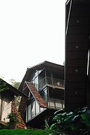 Wood Panda Luxury Resort Wayanad