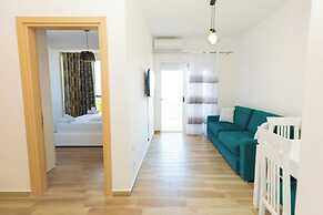 Seaview Apartments