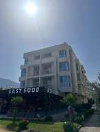 Seaview Apartments