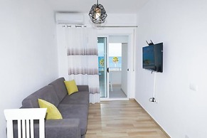 Seaview Apartments