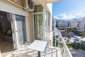 Seaview Apartments