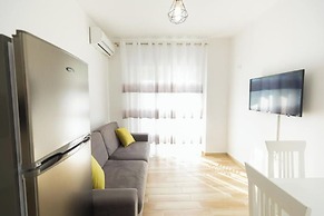 Seaview Apartments