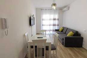 Seaview Apartments