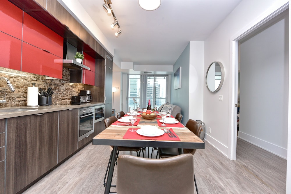 Maple Suites - Downtown Toronto