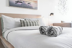 Maple Suites - Downtown Toronto
