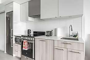Maple Suites - Downtown Toronto