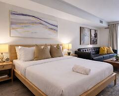 Maple Suites - Downtown Toronto
