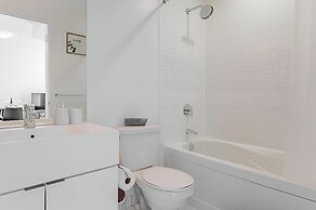 Maple Suites - Downtown Toronto