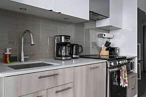 Maple Suites - Downtown Toronto