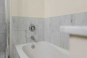 Maple Suites - Downtown Toronto