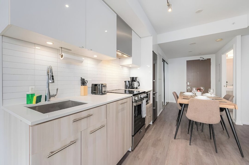 Maple Suites - Downtown Toronto