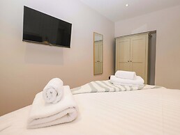 5 Caxton House
