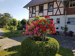 Landgut Apfelrose