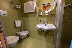 VILLAGGIO HOTEL AQUILA
