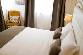 Art 4 You Cascais Suites