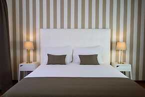 Art 4 You Cascais Suites