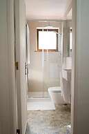 Art 4 You Cascais Suites