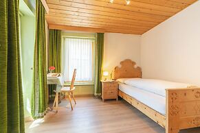 Hotel Alpina