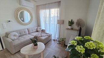 Sagma Maisonette with pool and garden