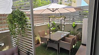 Sagma Maisonette with pool and garden