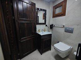 Leyli Divan Konağı