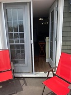 Colonial Charm Inn