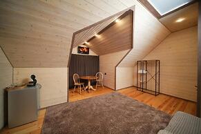 Maru house