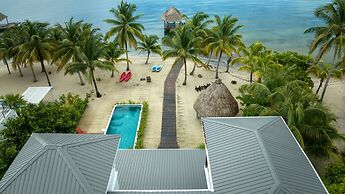 Castaway Villa - 4 Bedroom Beachfront Villa