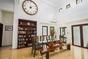 Castaway Villa - 4 Bedroom Beachfront Villa