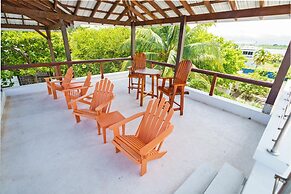 Castaway Villa - 4 Bedroom Beachfront Villa