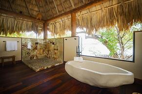 All-inclusive Sapodilla Private Island