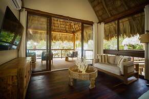 All-inclusive Sapodilla Private Island