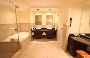 The Crown House Hotel