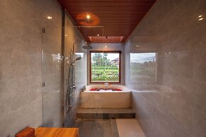 Casa Fortuna Villa by Mahaputra