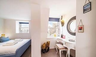 The Hideaway Cosy Seaside Getaway in Stonehaven