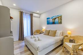 Charming Marsaskala Stay Balcony Seafront Walks